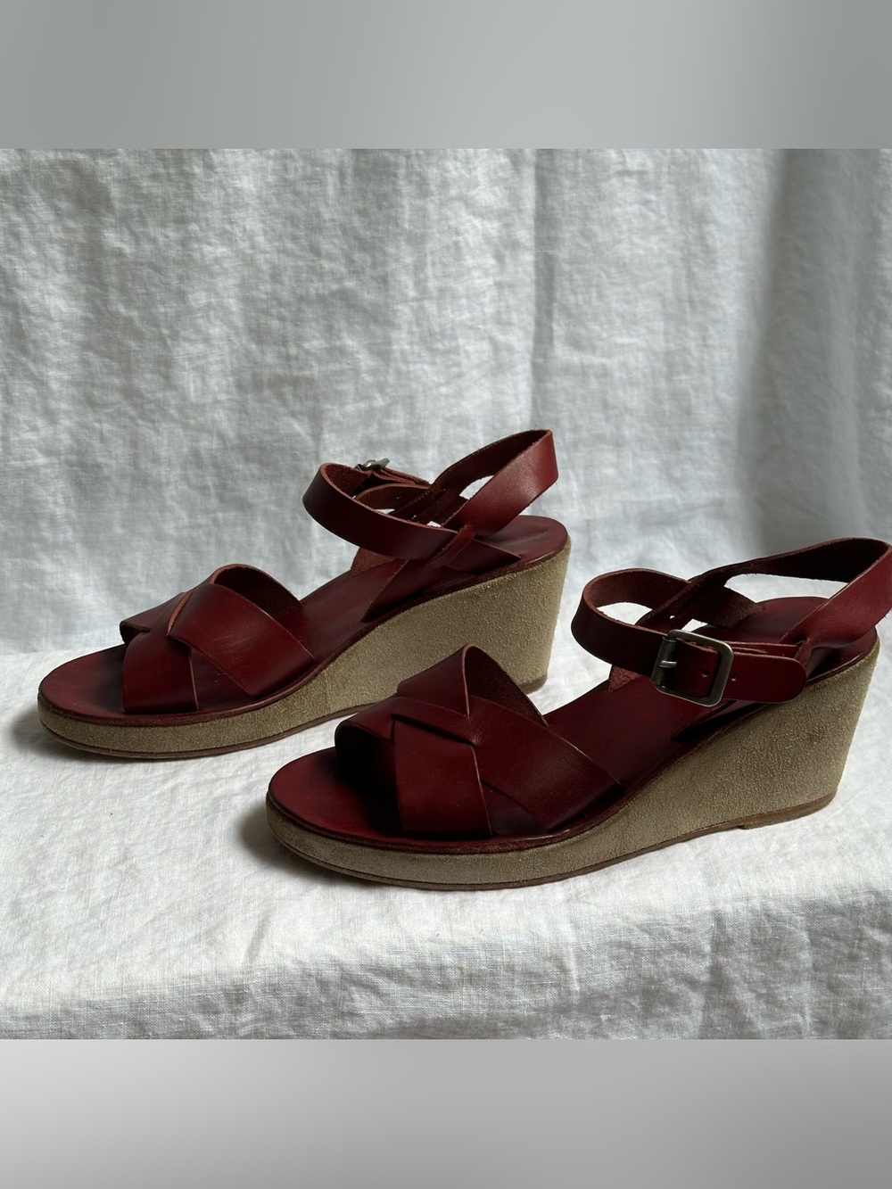 A.P.C. Paris Judith Burgundy Tanned Leather Wedge Sandals Sz 39 - Picture 6 of 10